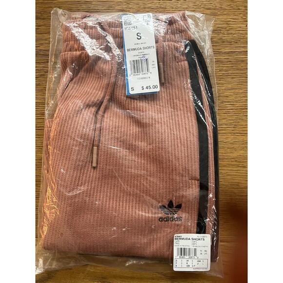 Adidas Originals waffle three stripe shorts in clay strata New with tags! - Picture 6 of 6